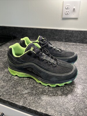 nike air max 24 7 air attack pack