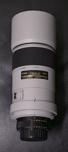 Nikon AF-S Nikon 300mm f4.0D Glass Great ! RARE Japan Gray Body Version