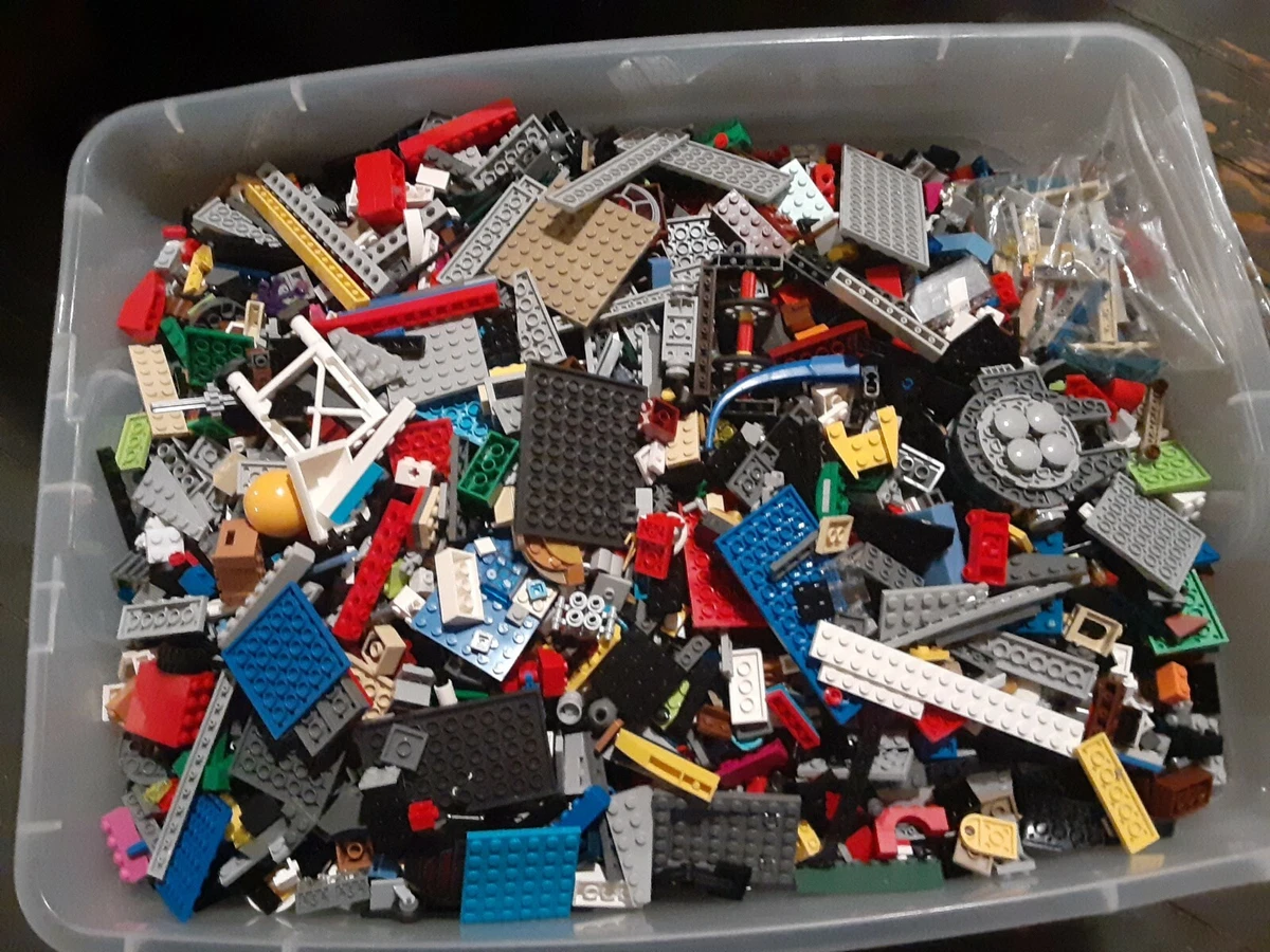 Konkurrencedygtige rysten Tøj Lego 5 Pounds Parts &amp; Pieces HUGE BULK LOT WITH 2 LEGO PEOPLE SEE PICS  | eBay