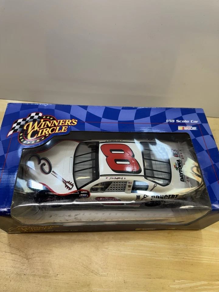 Dale Earnhardt Jr. #8 white 1:18 scale White The E Concert Winner's Circle 2003 - Image 4 of 4