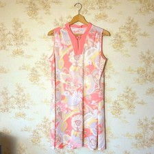 Vintage 60s 70s pink white floral paisley mod print satin sleeveless mini dress