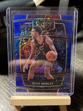 2021-22 Panini Select - Concourse Evan Mobley #5 Blue Shimmer Prizm (RC)