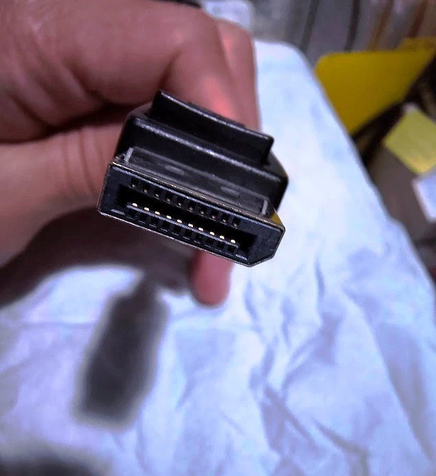 Bizlink DVI Female to Display Port Cable 9 Inches - Image 4 of 4