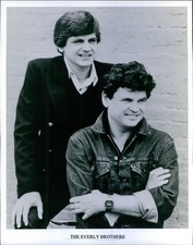 News Phil Don Everly Brothers Rock And Roll Country Music Promo 8X10 Press Photo News Phil Don Everly Brothers Rock And Roll Country Music Promo 8X10 Press Photo