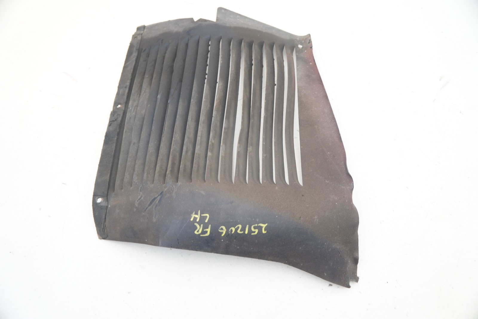 Front Left Inner Fender Wheel Well Liner Guard 60680200 Ferrari Mondial *Note