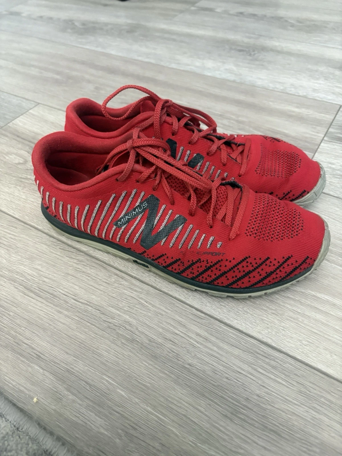 New Balance Uomo Minimus 20 V7 Cross Trainer Rosso Taglia 9 US