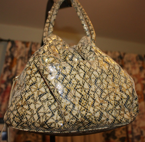 Hobo International Darling Crossbody Slouchy Crossbody bag
