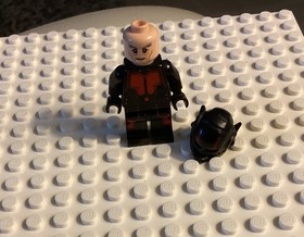 LEGO Marvel Super Heroes Ant-Man Hank Pym Minifigure sh0202 Set 76039