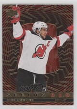 2023 Upper Deck Extended Series Seeing Red Gold Foil Nico Hischier #SR-22 05u8