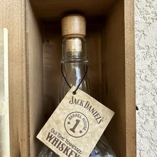 Jack Daniels 1994 Barrel House 1 Batch B-002 Bottle With Wood Box W/ Hang Tags