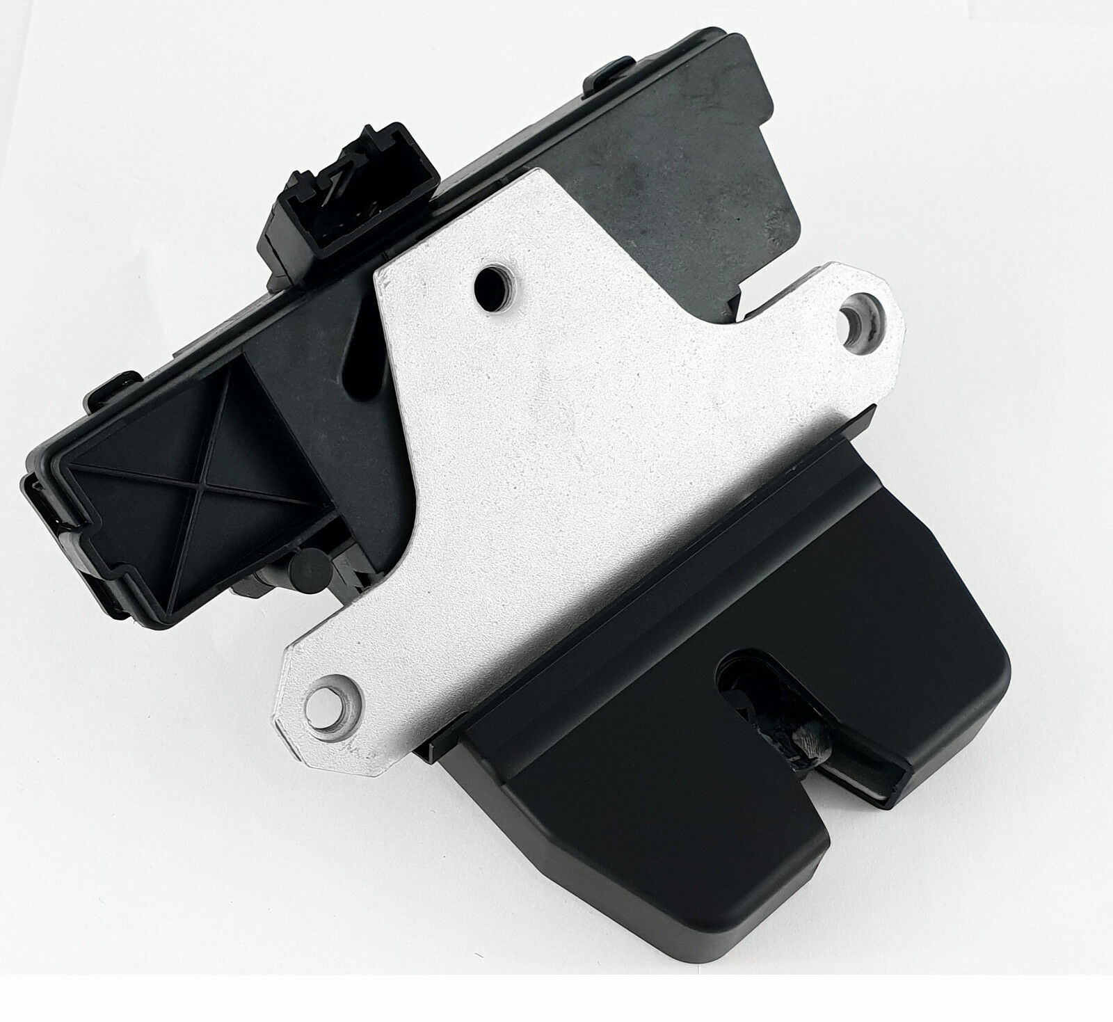 Serrure de coffre bloquée sur Focus C-Max ? Commandez ce loquet électrique neuf 03-07