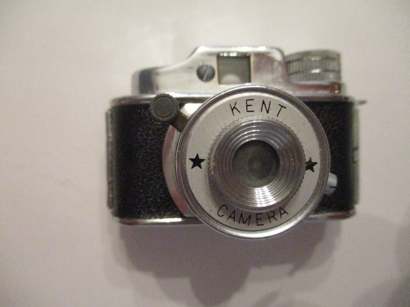 Circa Unknown - Kent Miniature Camera with leather carrying case
