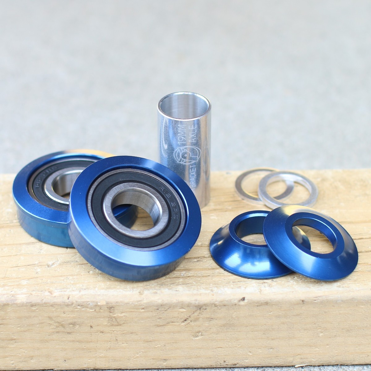 PROFILE RACING BMX AMERICAN BOTTOM BRACKET KIT BLUE 19mm
