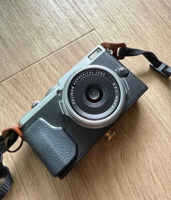 FUJIFILM Digital Camera X70 Silver X70-S Fujinon 28mm f/2.8 | eBay