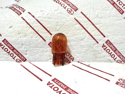 NEW TOYOTA HIGHLANDER HEADLIGHT TURN SIGNAL INDICATOR AMBER BULB