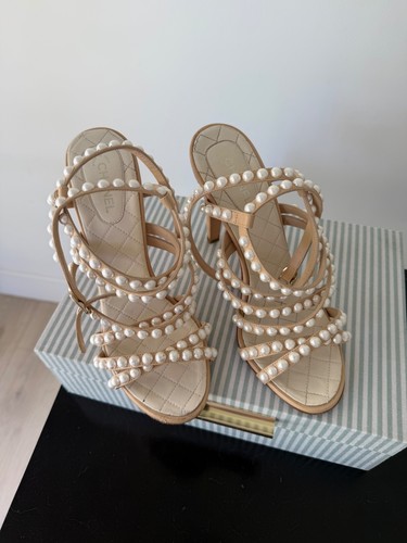 chanel shoes women