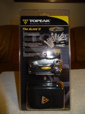 eak The Alien II Multi-tool w/ Csse - NEW