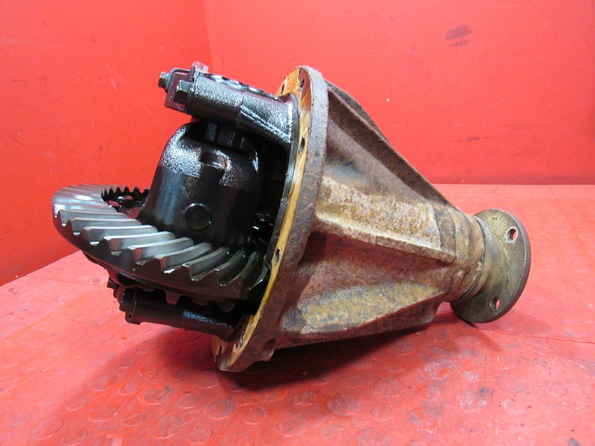 1991-1997 Toyota Land Cruiser FJ80 4.10 Rear Differential Carrier