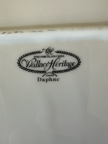 Wallace Heritage Daphne Oval Platter 14.5" x 10 7/8" wide - Picture 6 of 6