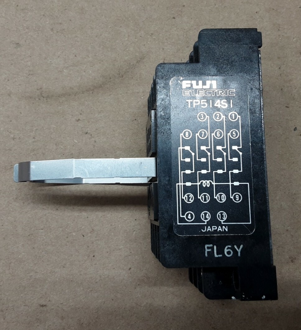 Lot of 6 Fuji Electric Relay Socket Base TP5I4SI, FL6Y TP514SI