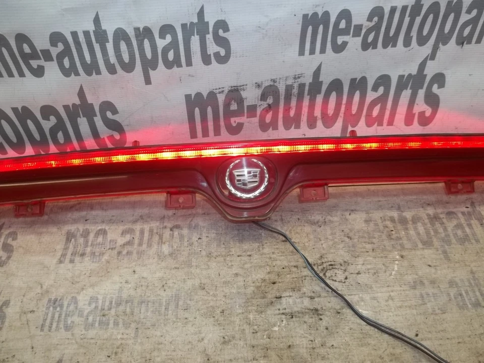 1998-2004 CADILLAC SEVILLE OEM REAR 3RD THIRD BRAKE STOP HIGH MOUNT LAMP LIGHT - Image 4 of 4