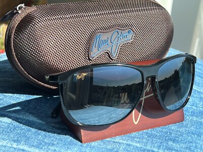Maui Jim Voyager 1 MJ 178 02 - Gloss Black Frame - Neutral Grey