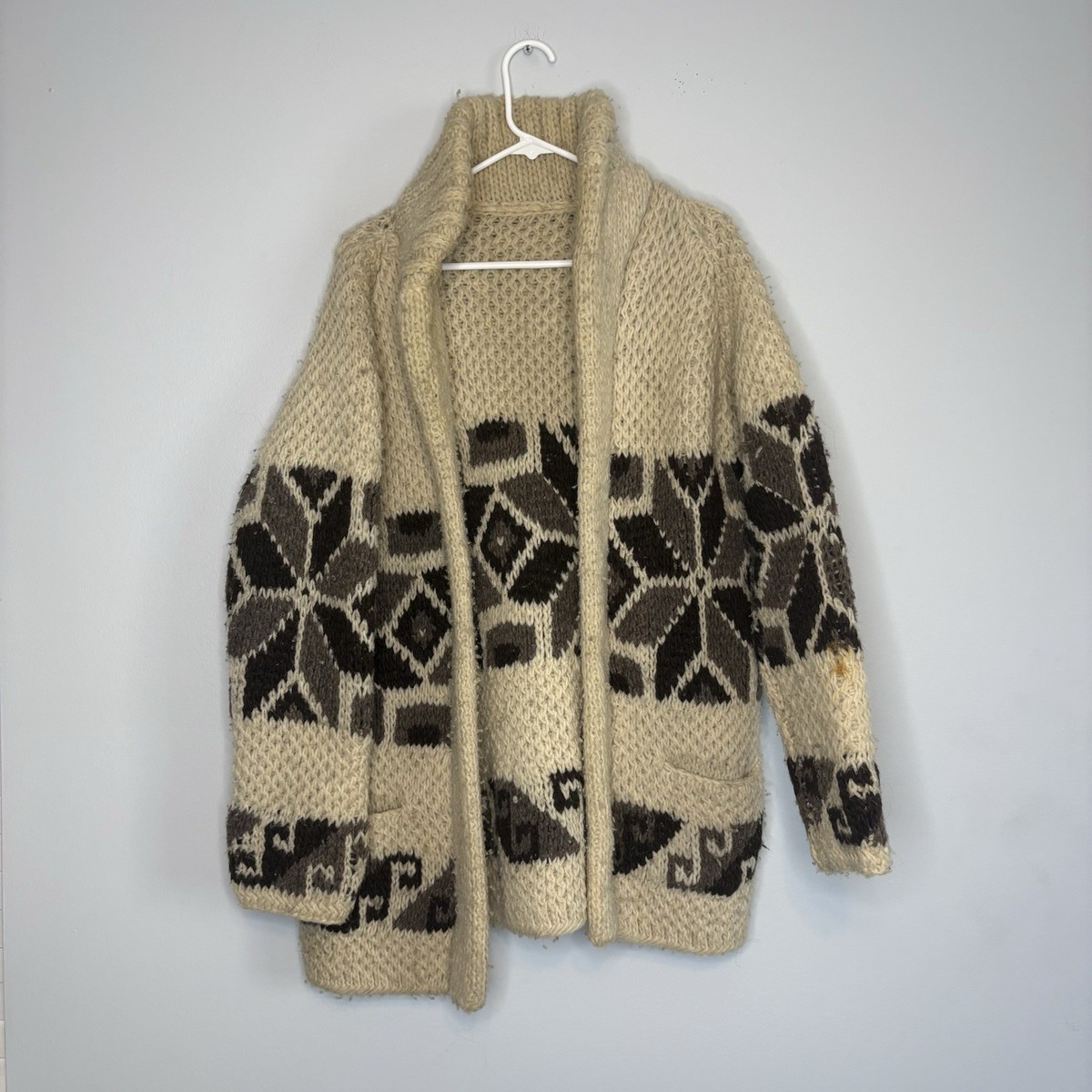 Vintage 60s 70s Cowichan Mexican Southwestern Wool Cardigan Shawl 
