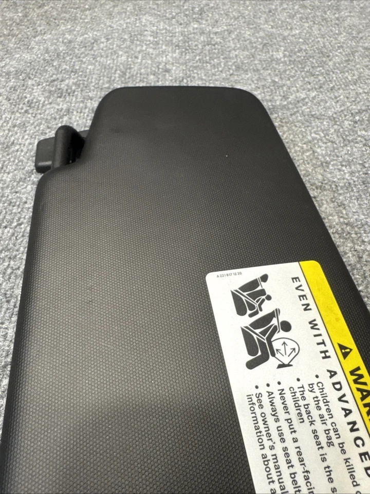 09 MERCEDES-BENZ C63 AMG DELANTERO IZQUIERDO LADO DEL CONDUCTOR PARASOL NEGRO OEM Foto 4 de 4