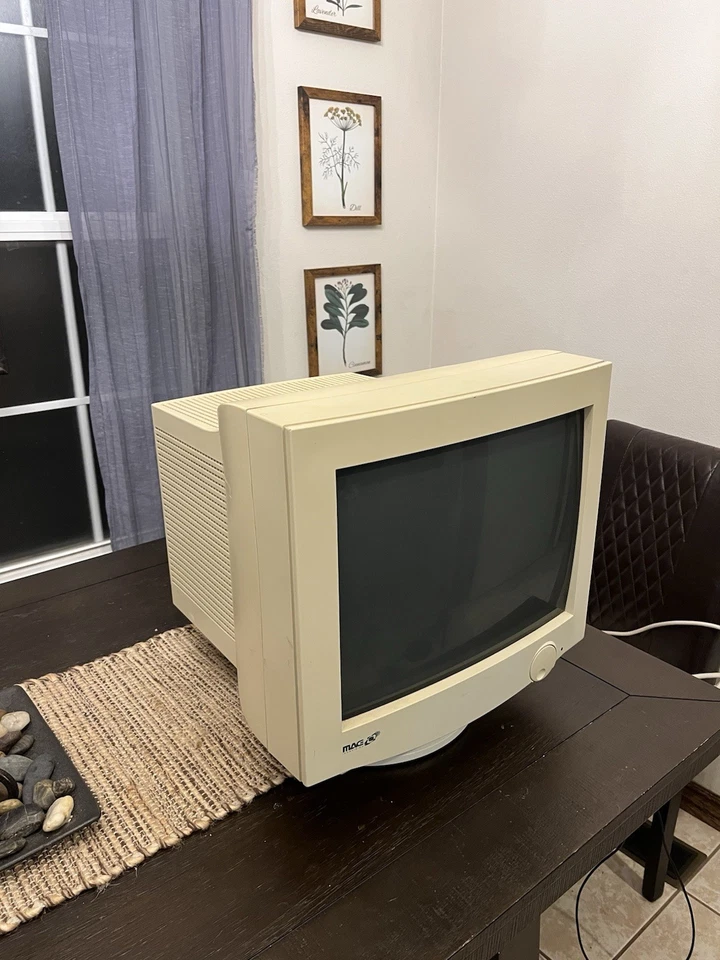 Vintage 1996 MAG Innovision 16 Zoll Color CRT Computer Monitor - funktionstüchtig
