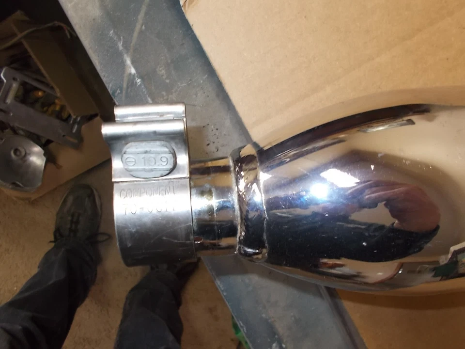 Silenciador de escape cromado Victory Hammer Vegas 2006-07 OEM VMD42C1634 (EX/RM) Foto 4 de 4