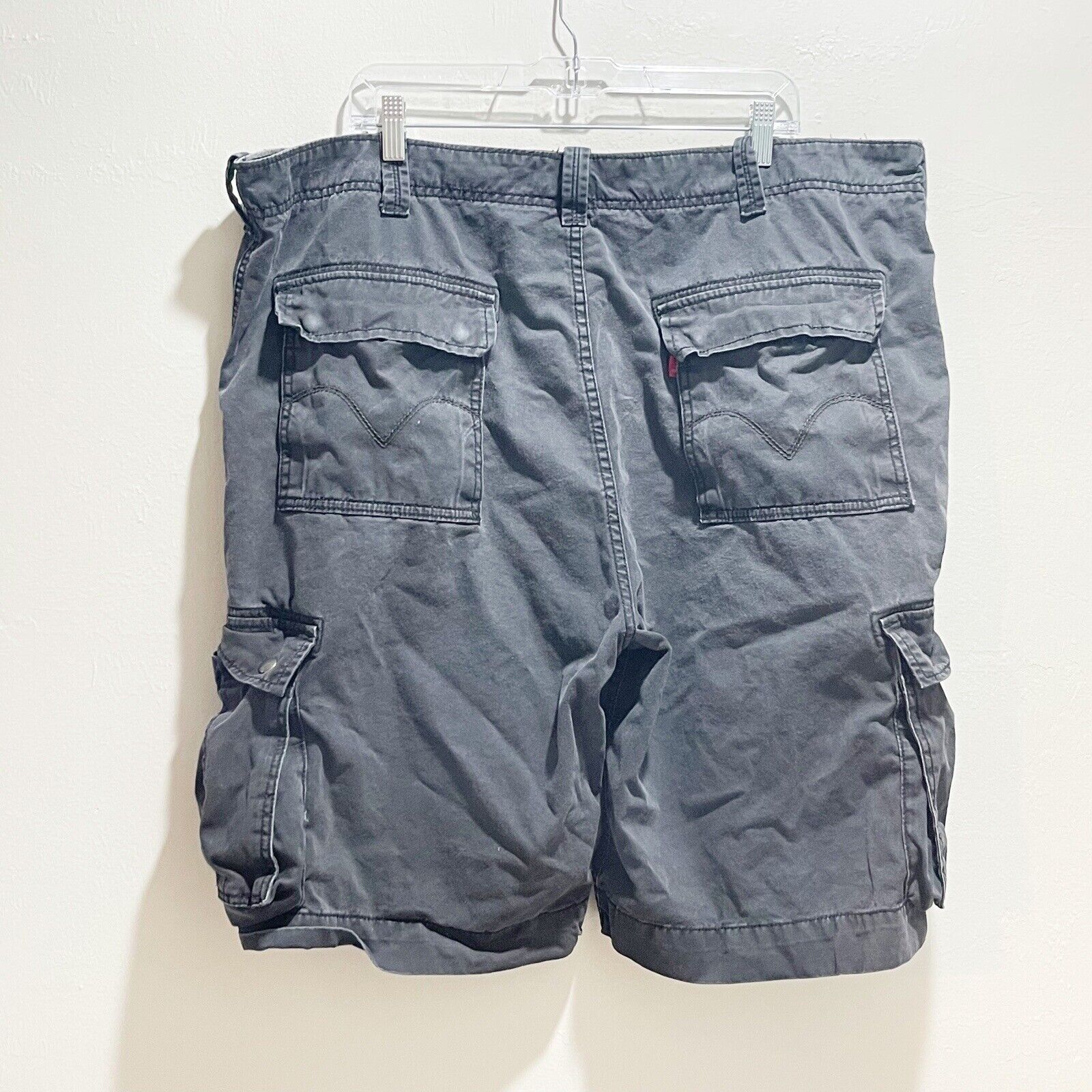 LEVI'S Men's Big & Tall Charcoal Gray CAVALRY CARGO Shorts 11” Inseam Size  42 | eBay