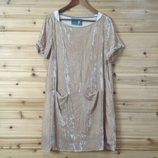 Anthropologie Dress Womens Small Cream Floreat Crinkle Crushed Velvet Mini