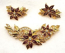 AVON Vtg. Poinsettias Brooch and Clip Earrings Set Festive Treasures Collection