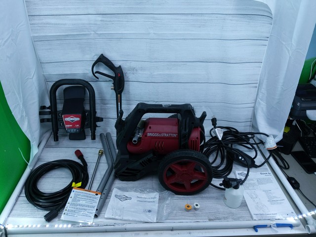 Briggs \u0026 Stratton 20700 2200 PSI 1.2 