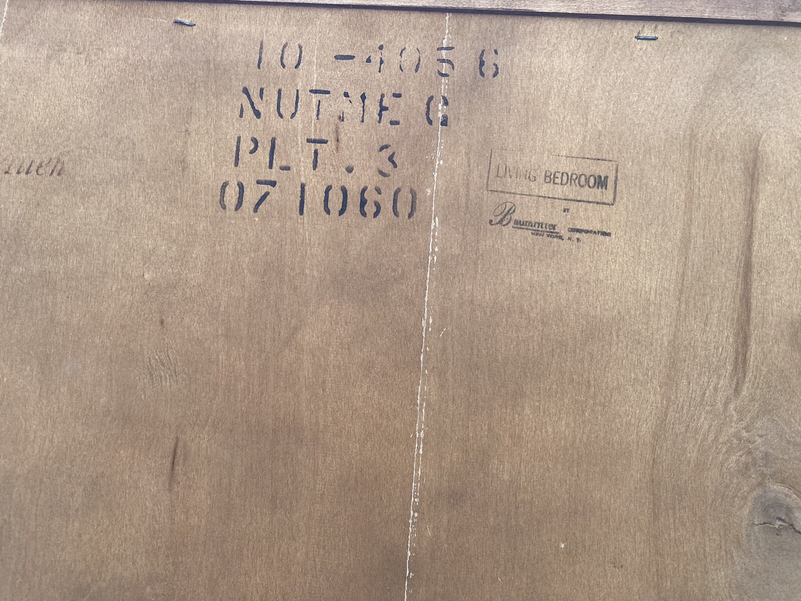 66124 ETHAN ALLEN Desk w/ Bookcase Top