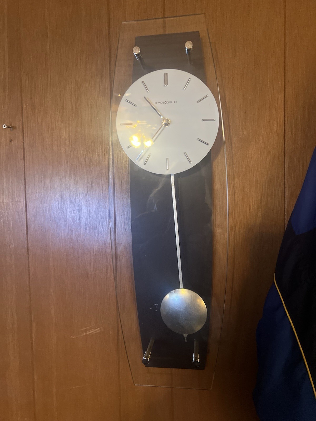 HOWARD MILLER CYRUS WALL CLOCK, BLACK BACKING, MODEL 625-401, MINIMALIST LOOK!