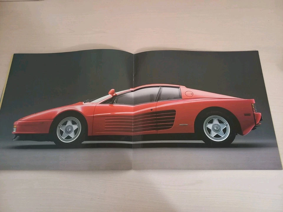 Brochure Ferrari Testarossa - Immagine 3 di 4