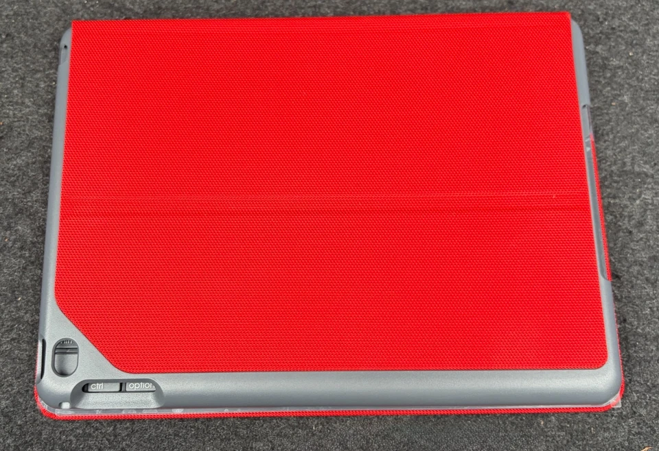 Logitech Canvas Keyboard Folio Case for iPad Air 2 Red (920-007273) - Image 2 of 2