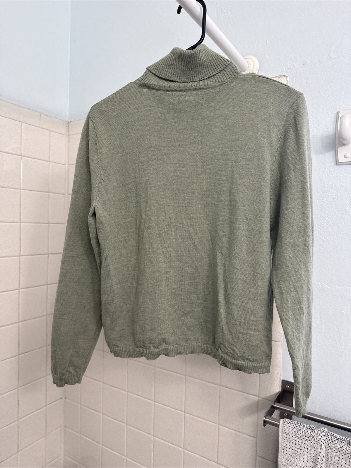 Pendleton Women’s Turtleneck Sweater, 100% Merino… - image 2