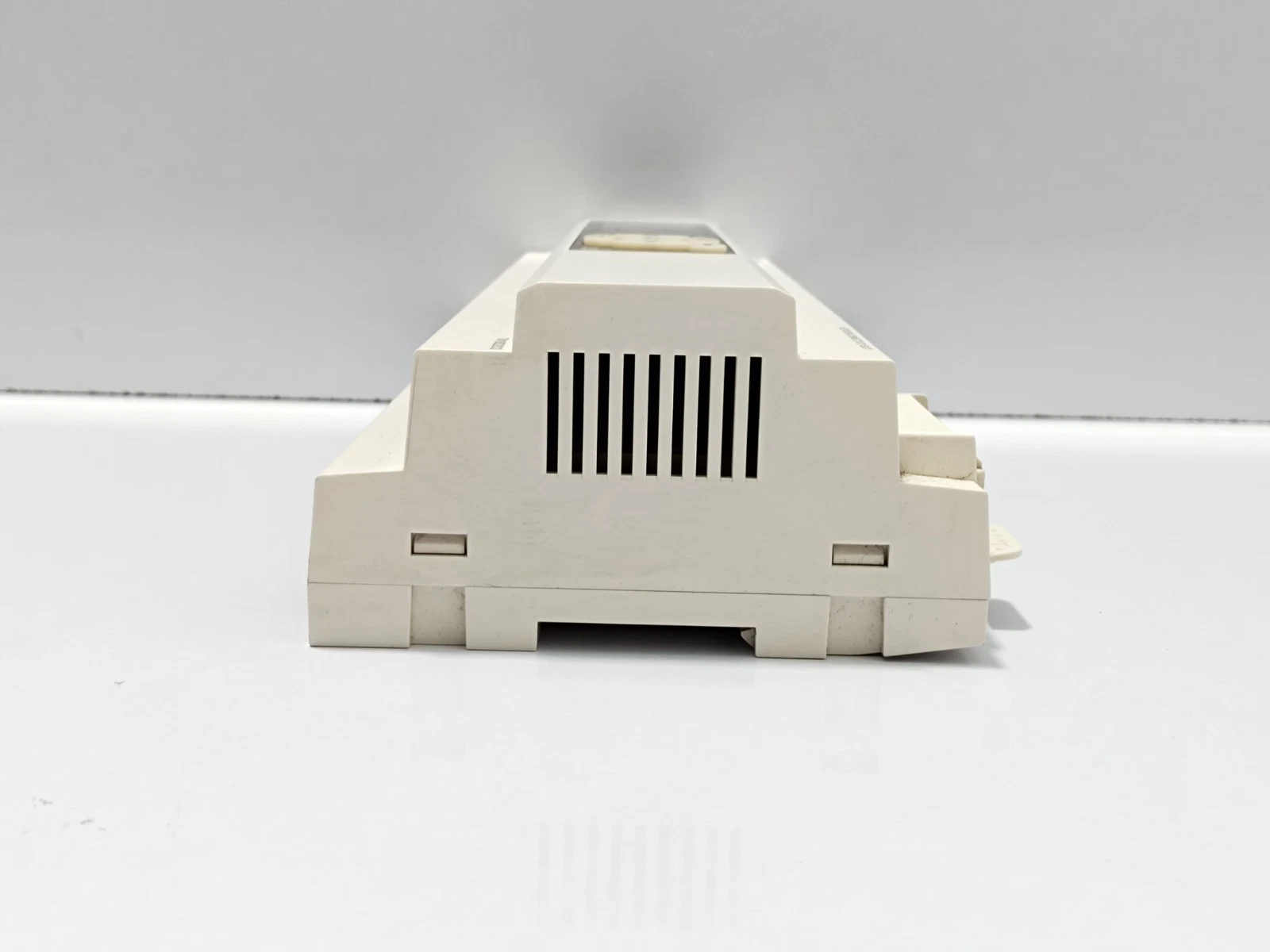 Modicon M168 base controller with built-in display