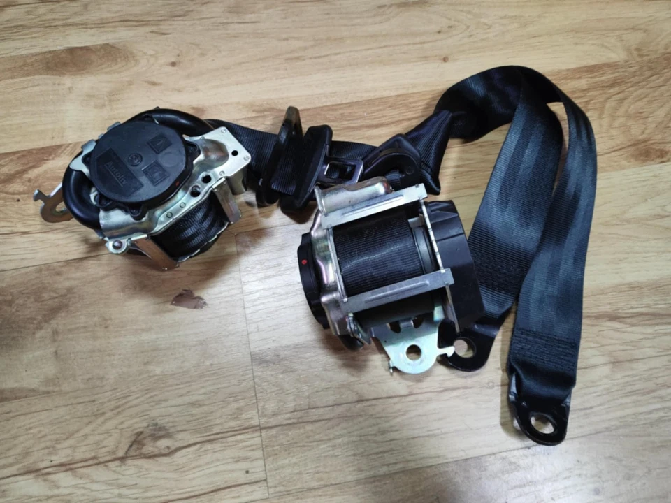 Ceinture de Sécurité CITROEN C3 MK3 III 3 2016-2023 ARRIERE PAIR ORIGINAL - Photo 3/3