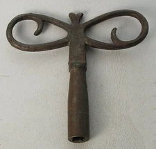 Antique Iron Ornate Dragonfly Clock Winding Key Sz 4.5mm #9 ,2-1/2" x 2-1/2" #8