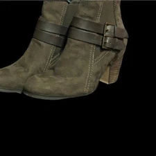 Crown Vintage Olive Green Suede Heeled Ankle Boots Women’s Size 10M