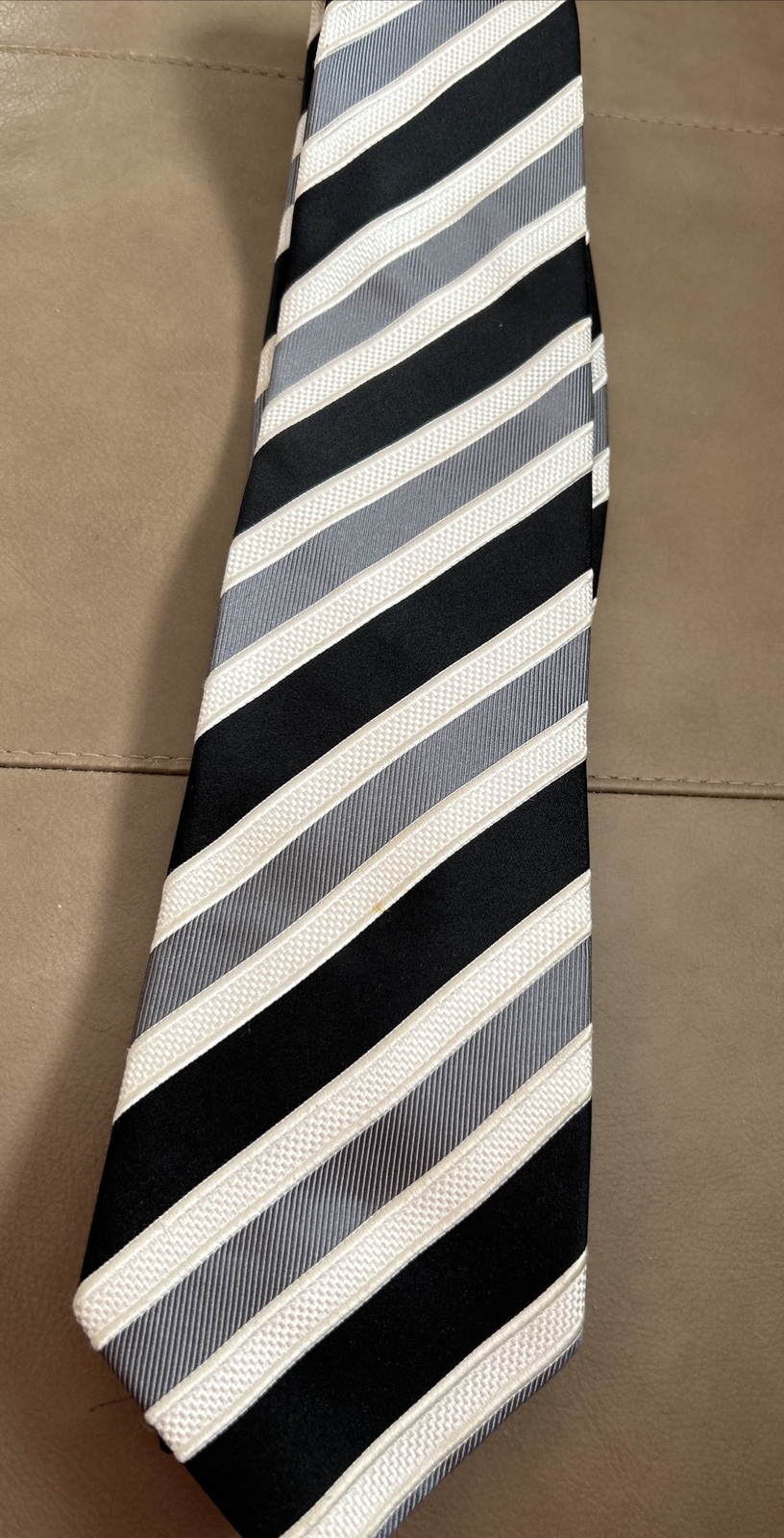 Donald Trump Men's Blue Stripe Silk Tie – Signature Collection