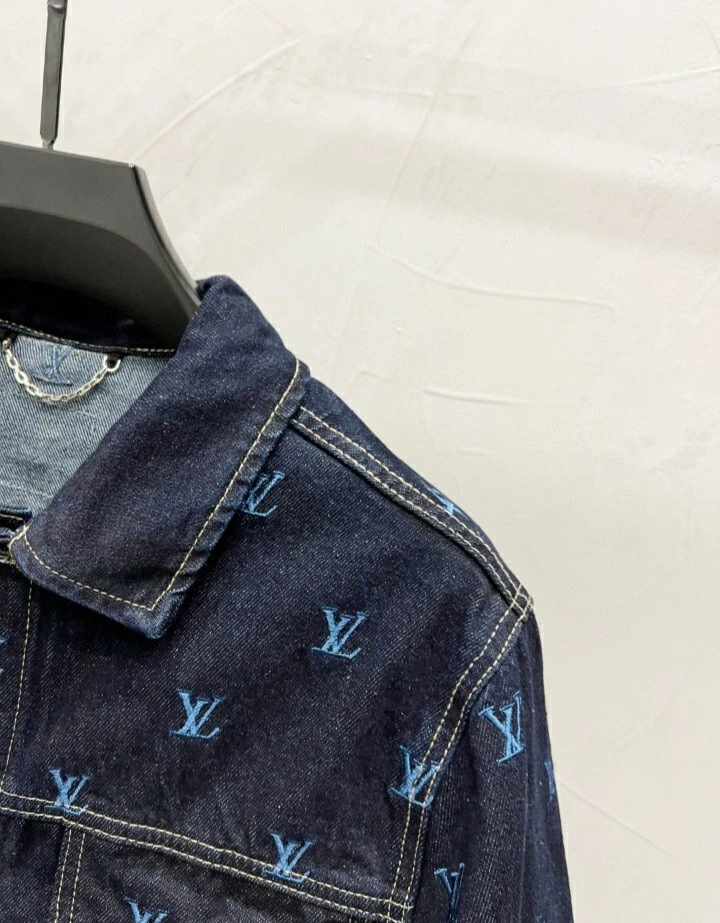 Louis Vuitton Jacket Men's Denim Logo Dark Blue sz XL - Image 3 of 4