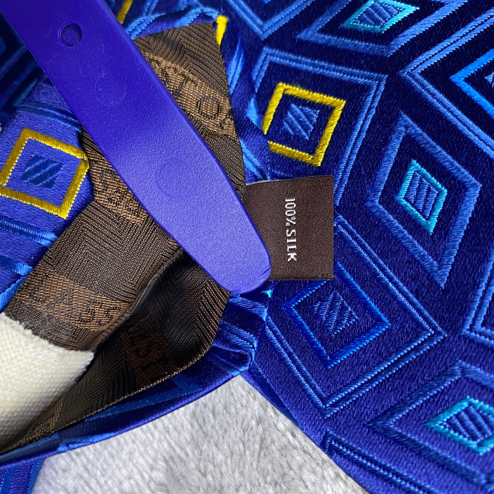 Robert Talbott Silk Geometric Diamond Pattern Nec… - image 4