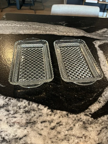 2 Vintage Anchor Hocking Diamond Cut Dishes Trays 5 1/4” X 9 3/4”