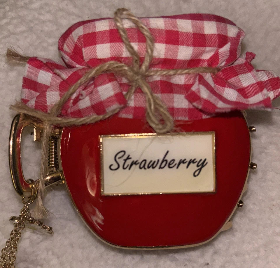 Sweet Society Strawberry Red Gold Daisy Jam Charm Claw Hair Clip from Hot Topic - Image 2 of 4