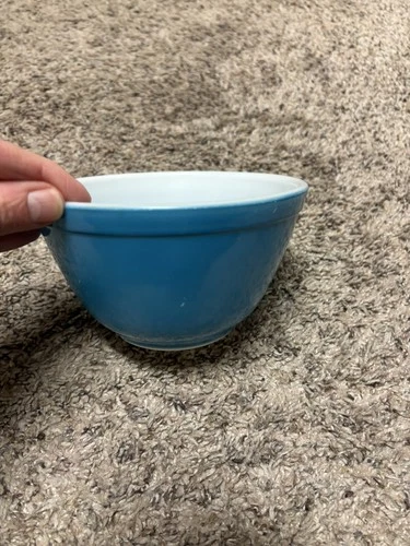 Vintage PYREX 401 Primary Blue Mixing Nesting Bowl 1.5 Pint 1950’s USA
