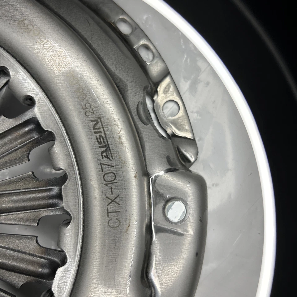 Placa de presión de embrague CTX-107 AISIN OE: 31210-35210 Toyota Tundra 4Runner Tacoma Foto 2 de 4